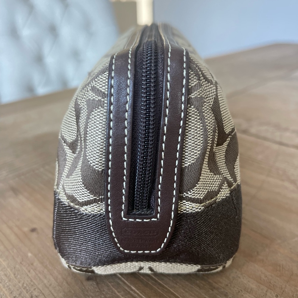 Coach Sig c brown striped legacy cosmetic pouch - Picture 3 of 4
